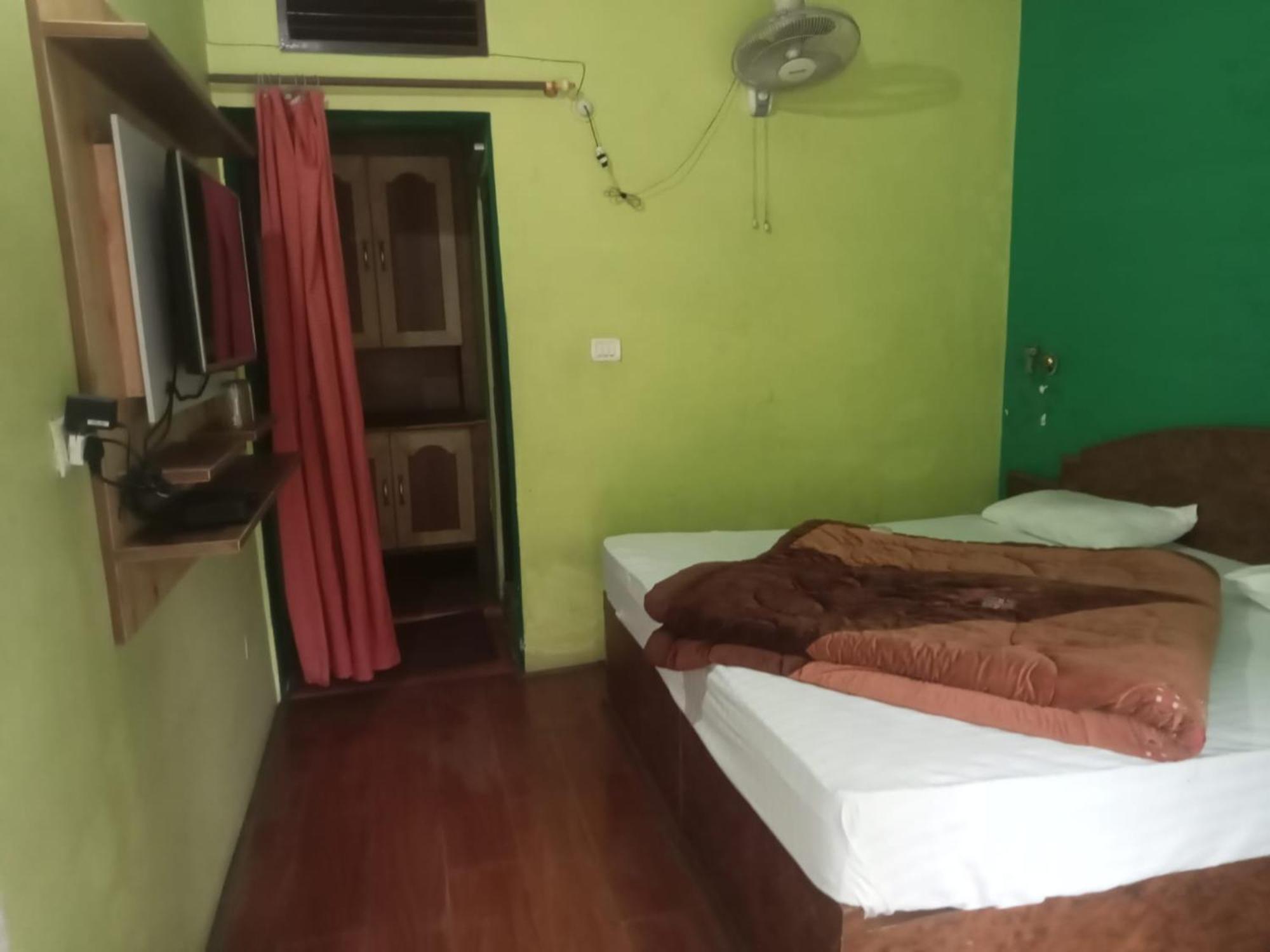 Goroomgo Hotel Shivay Near Kausani Chouraha - Mountain View - Excellent Customer Service ภายนอก รูปภาพ